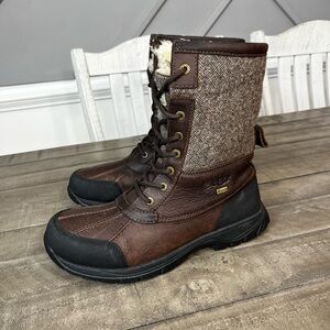 UGG Men's Waterproof Shearling Lace Up Brown Leather "Butte" Snow Boots US 10